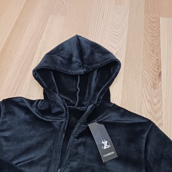 Sold - Picture 3 of 4